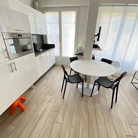 Apartman Carre D'or Super 2 Pieces *