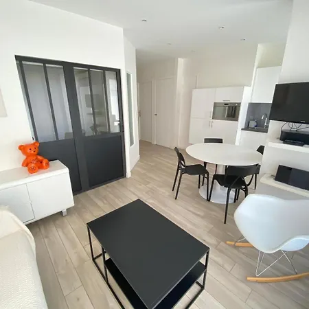 Apartman Carre D'or Super 2 Pieces